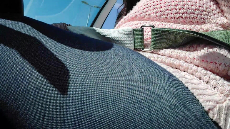 Nicoletta Embassi: Farts in a car