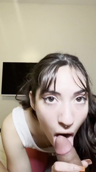 Tesuda gata Aurita quer ser fodida com força por meu pau grande