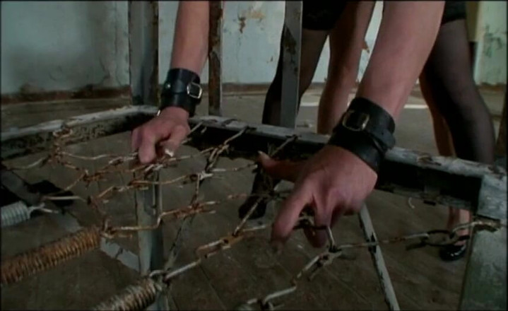 Absolute BDSM films - The original: 굴욕적인 딜도 삽입, 가장 조이는 왁스 플레이와 젖탱이 꼬집기