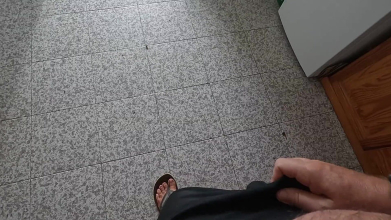 bekycarril: Berhenti lakukan apa yang sedang kamu lakukan - aku ingin muncrat...