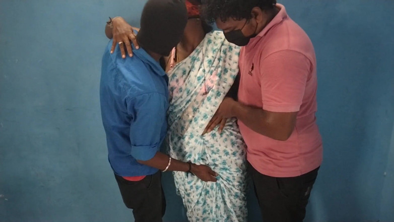 Benita sweety: Tamil trío de sexo caliente chupando polla simultáneamente video