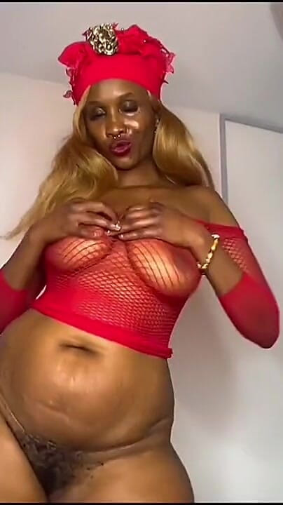 Squirting (Sexy ellah banks)