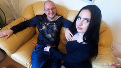 Full porn collection: Skutečná německá amatérská MMF trojka s vysokoškolačkou Mariagail