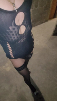 La Cave a Pute De Vanessabitchx [19au25] Mon Futur Gloryhole Pctrv91