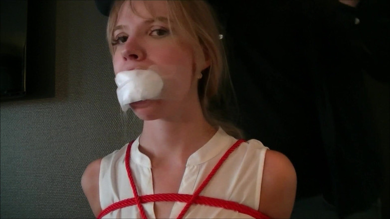 Selfgags classic: Kinky slet: ik vind het heerlijk als je me kokhalst...