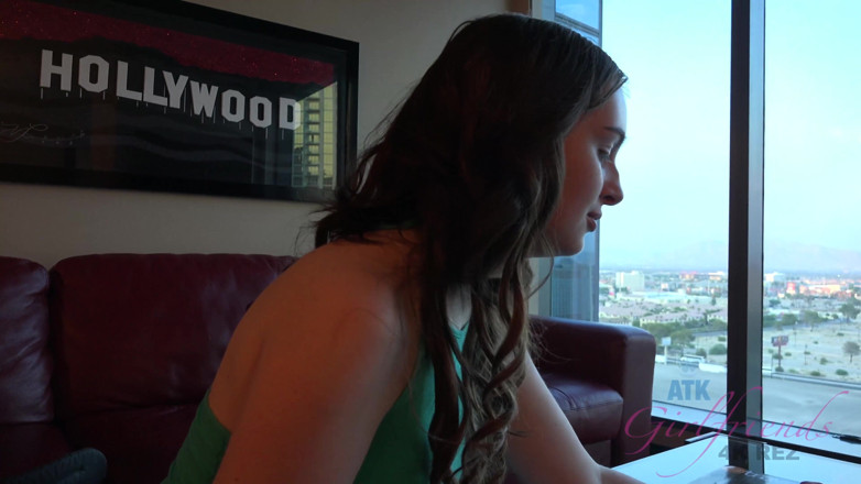 ATK Fans (Girlfriends): Virtueller urlaub in Las Vegas mit Maya Kendrick 1/3