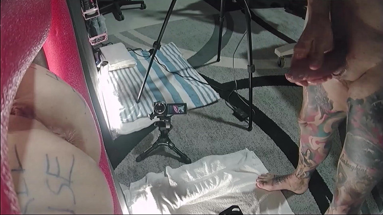 Phoenix Rizin': Orgazmlar ve duvar delikleri