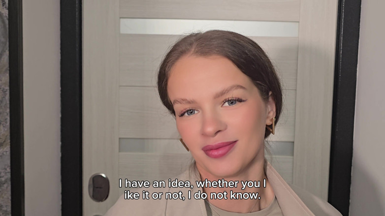 S-Wife Katy: The Delivery Girl Broke Her Wife's Gift, and Was Punished...