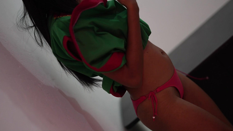 NEGRITA SEXY: Chị kế tóc nâu của tôi