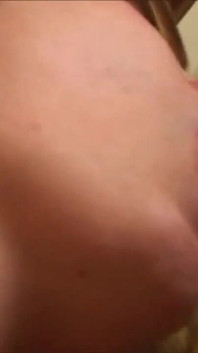 Heiße orgie mit brünetter und blondine