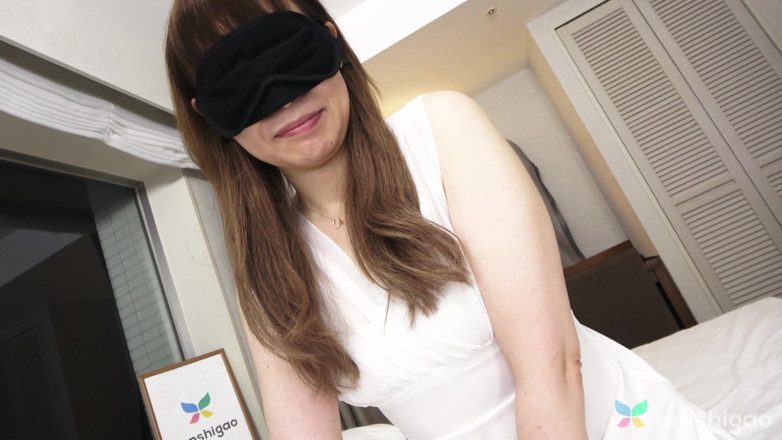 Tenshigao: Ama de casa infiel Momoyama Sayaka es con los ojos...