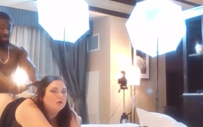 TrotzillaTheGod: Sukculent samantha kann einen bbc nehmen
