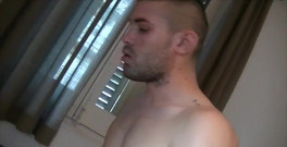 Crunch French bareback porn: toto je moje nová sextape s Hetero Ricky Blue v...