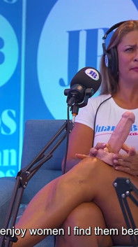 Kata Sanchez matură sexy fierbinte nu poate rezista nevoia de a ejacula pe mașina de vibrator - Juan Bustos Podcast