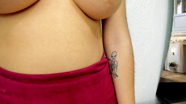 Teen amateur Latinas: Stepdaugther Masturbation Fingering at Home