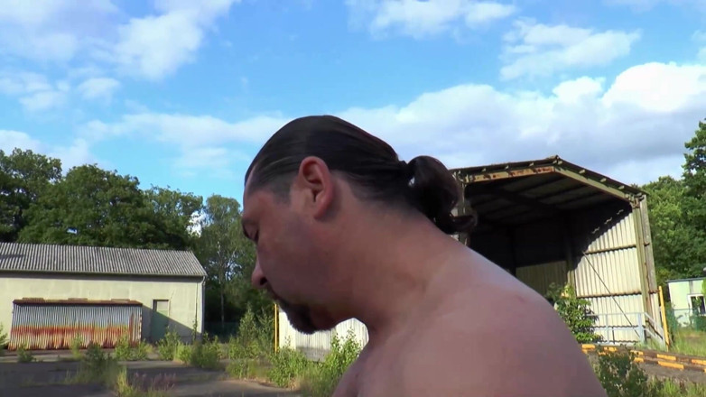 Deutschland porn: Huge deep penetration outdoor!