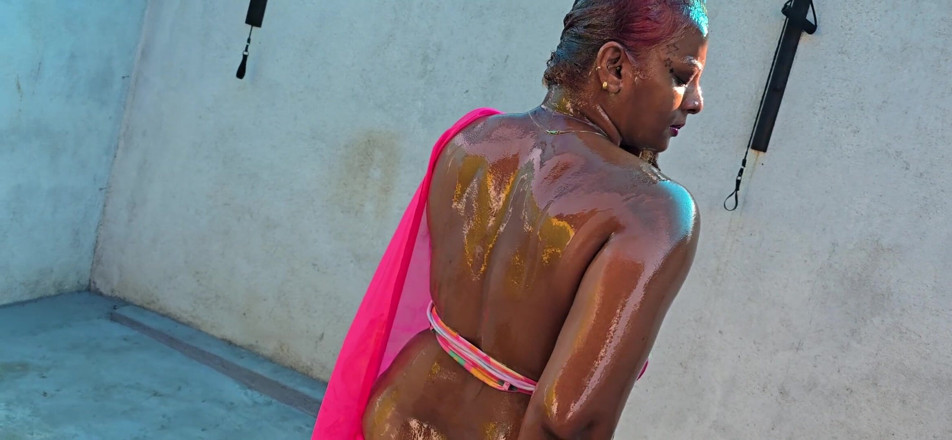 Beauty7Angels: Nilmini sheron dushantha don lagi mandi minyak dan dientot habis-habisan...