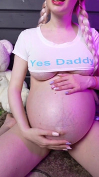 私の新しいタブー妊娠ビデオ