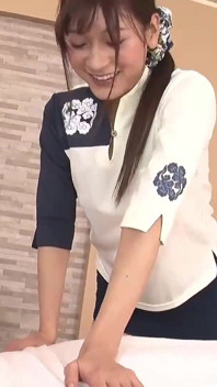 迷你裙按摩院允许在任何地方触摸 -1