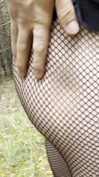 Teenie-junge geht nackt in der natur für schwulen papi, großer schwanz, strumpfhosen blankziehen