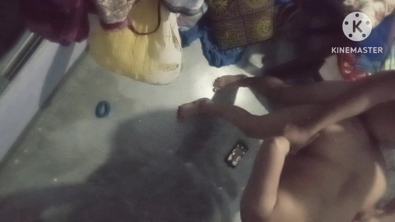 T. Sonai: स्थानीय घर में रोमांटिक रोमांस