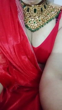 Indian Gay Crossdresser Bottom Gaurisissy Real XXX Homemade Sex in Red Saree with Heavy Jwellery