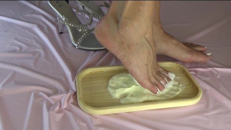 AnnaBUST: Bei piedi maturi in yogurt