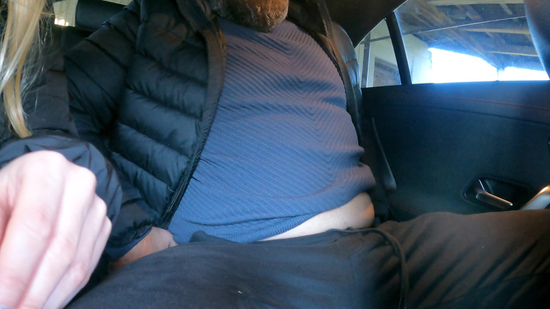 ShelbyShow: I Asked the Neighbor's Wife to Jerk Me off. It...