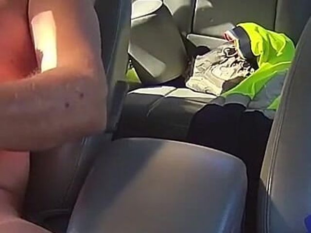 Piss Hole Stretch Vid.1 (Kinky bi guy)