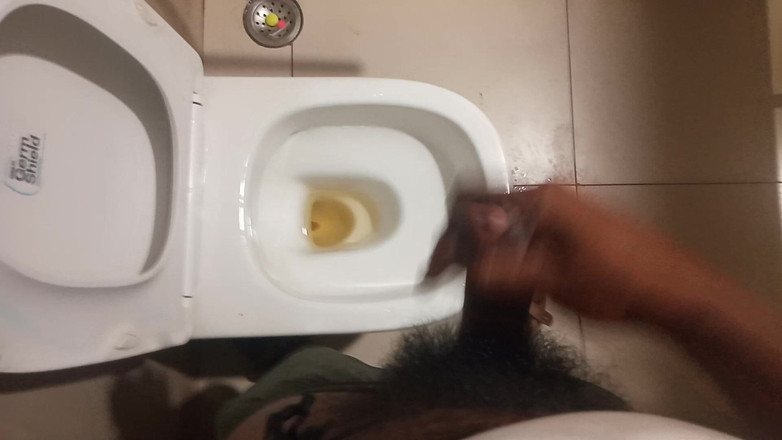 KUMBHA MANOJ KUMAR: Läkare största leksak njuter av på länder älskar rörelse