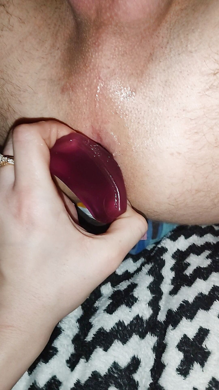 Wild Life PA: Закрываю задницу мужчины очень огромным батплагом