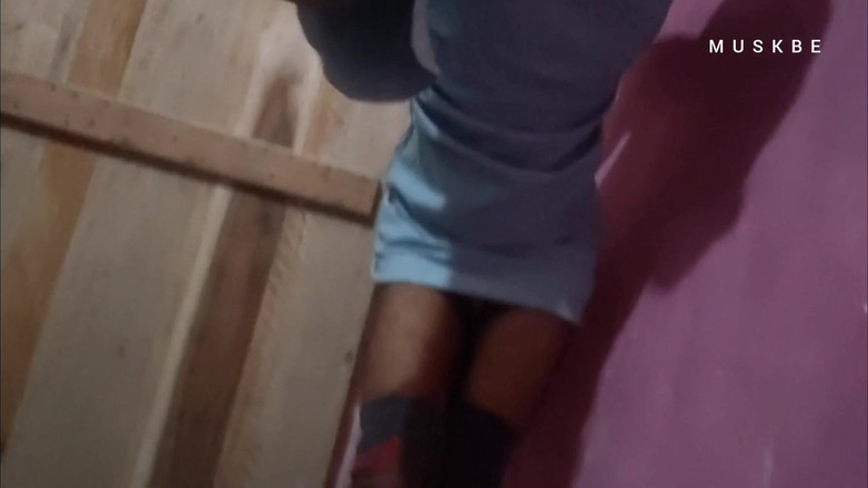 Muskbe11: Indická hubená dáma chlapci ebony HD