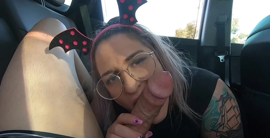 Princess Poppy: Feliz Halloween, truque ou travessura? Papai me alimentou com seu...