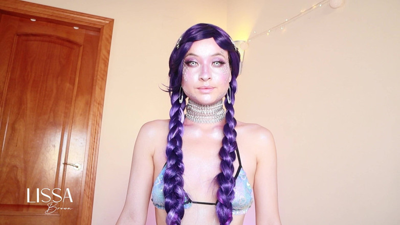 Lissa Brown: Eu sou um fembot e eu por favor meu dono