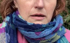 Wanking med en ballong i en läkaroperationspark
