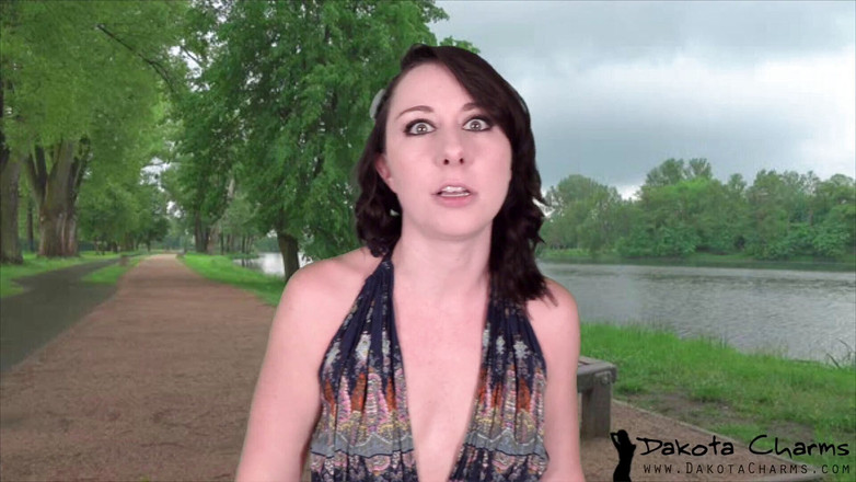 Dakota Charms: Kočka není sexy