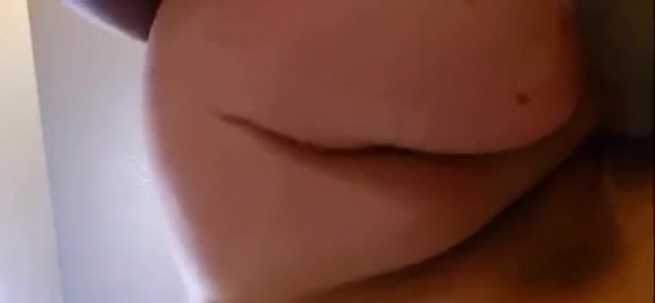 Kimmywetwet: BBW Swallows BBC