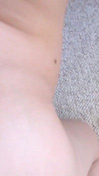Gravidă blondă sexy este futută și umplută de spermă