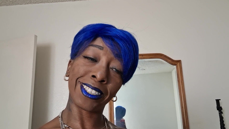 Trapper Woodstock: Blue Nasty Lipstick Face Fuck