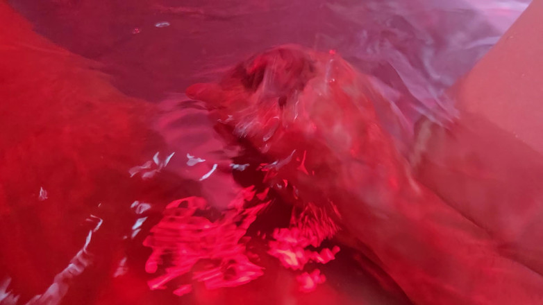 Velvet Akage: Кончаю под водой