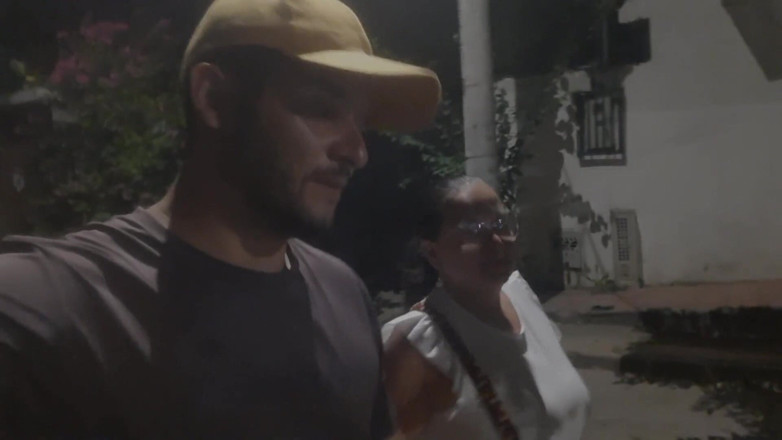 LatinMilf: Wanita sange ini diyakinkan untuk ngentot sama kontol besar sampai...