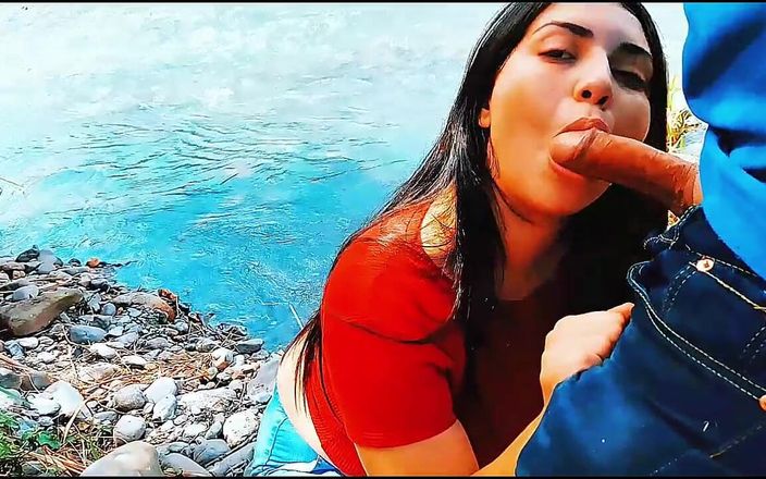 Nadia the big ass moroccan: Marokkanisches mädchen lutscht den schwanz ihres liebhabers im Wald und...