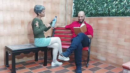 Swingersamateur40: Jdu do ulice se svým nevlastním otcem a šukám ho na...