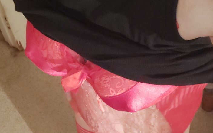 Juicy J's place: Homestyle 休闲 J 对饥渴的鸡巴挑逗 J