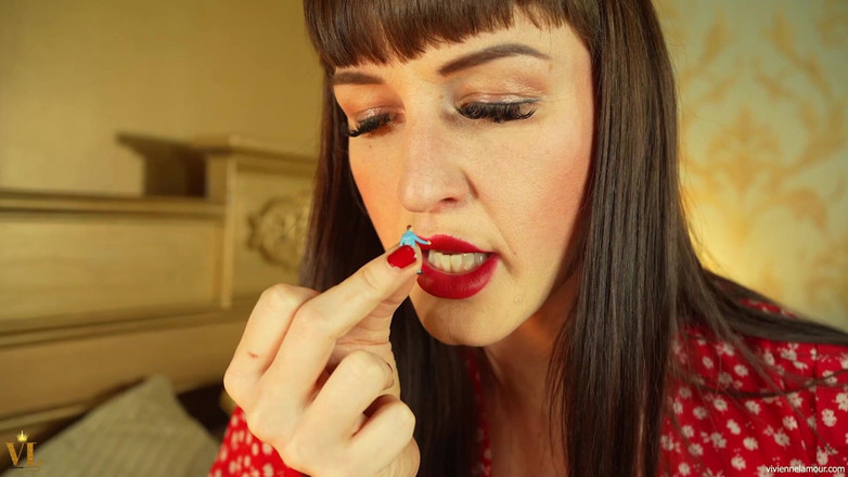 Vivienne l'Amour: Vivienne L'amour - 익스트림 홈레커 - 아내의 가장 친한 친구에게 붙잡혔어