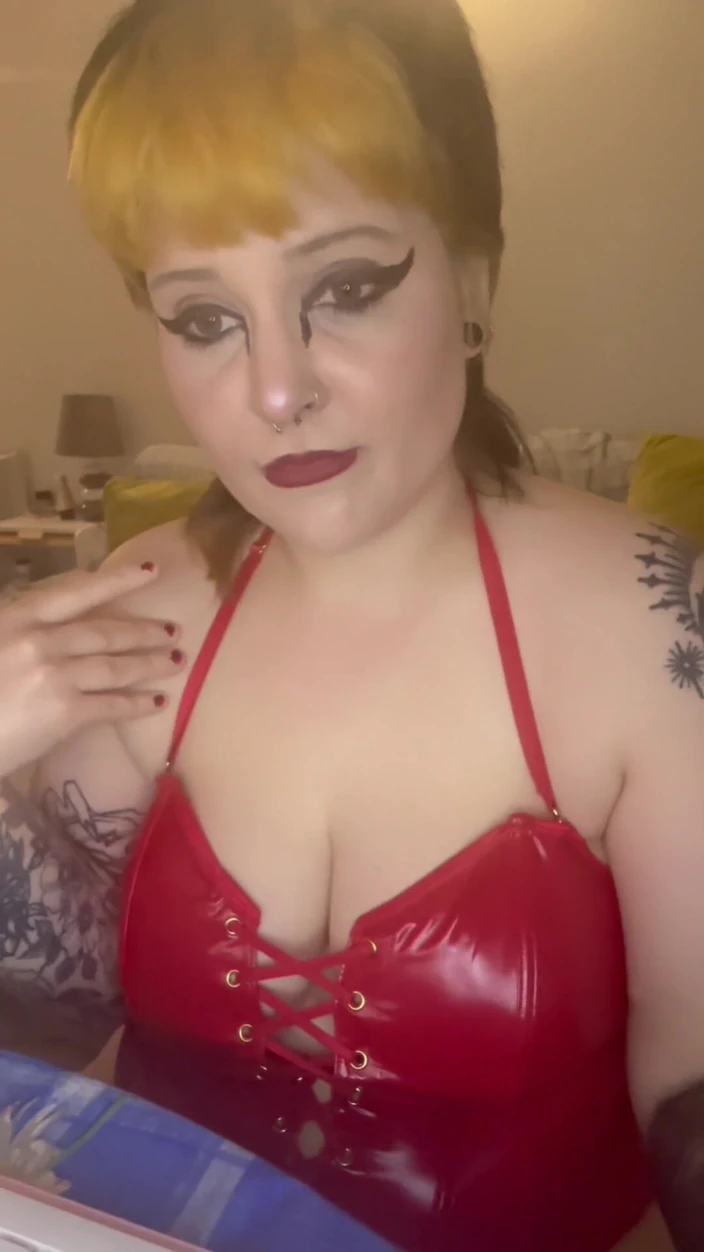Bigtiddygoth: I've Been Thinking About That Fantasy You Told Me About