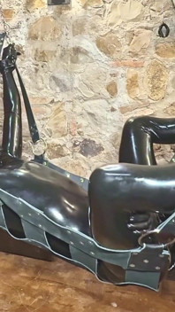 Dungeon ความสุขสวิงกิ้ง - Alex Latex
