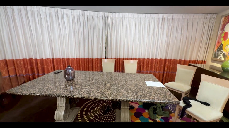 Lora Cross: Výměna chovných párů ve čtyřech