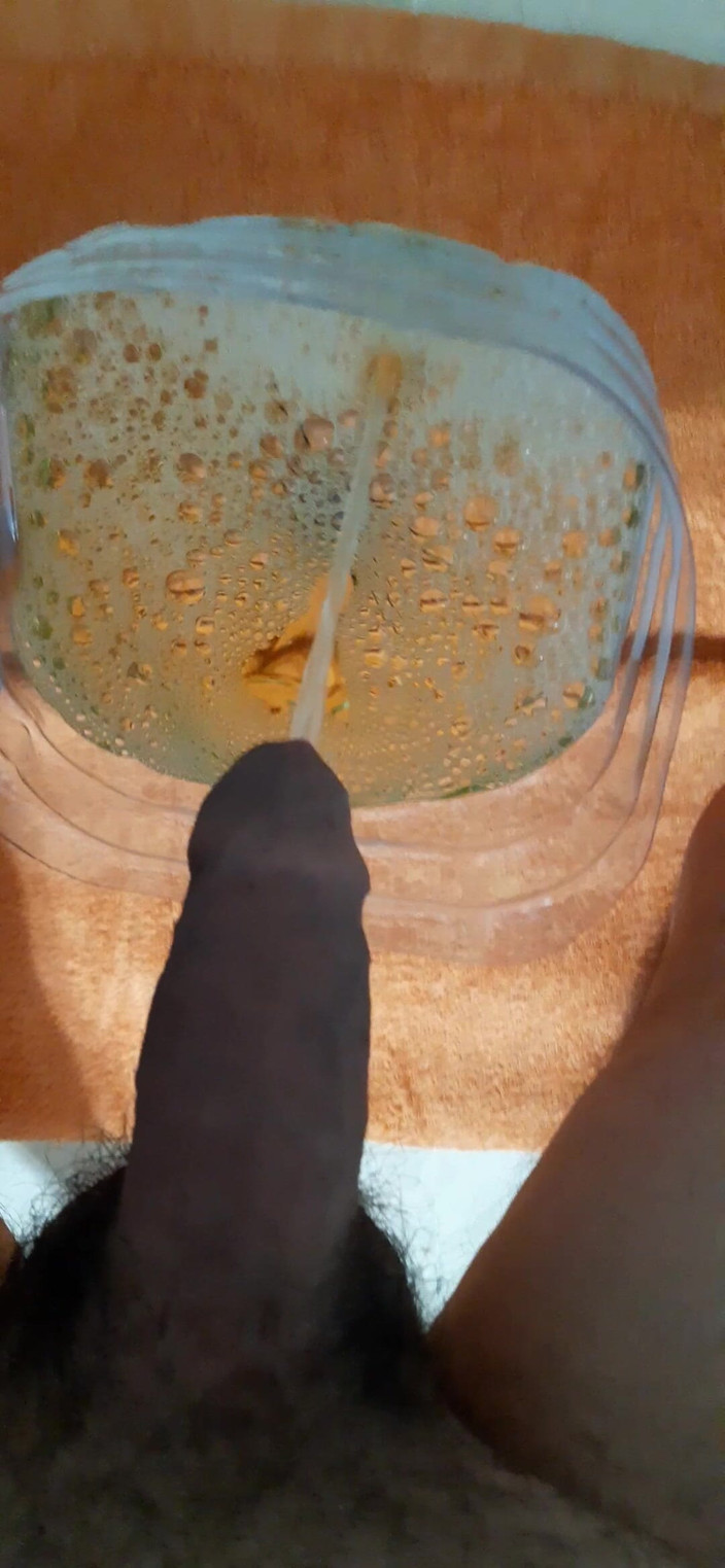 Orinadas_jmv54: Pissen in een fles