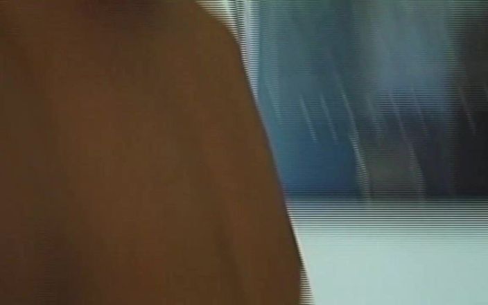 Just X Gays amateur porn: 渴望它：他深入，然后像没有明天一样骑乘